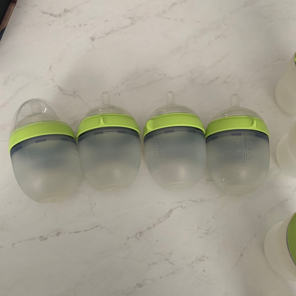 Comotomo 5 oz bottles